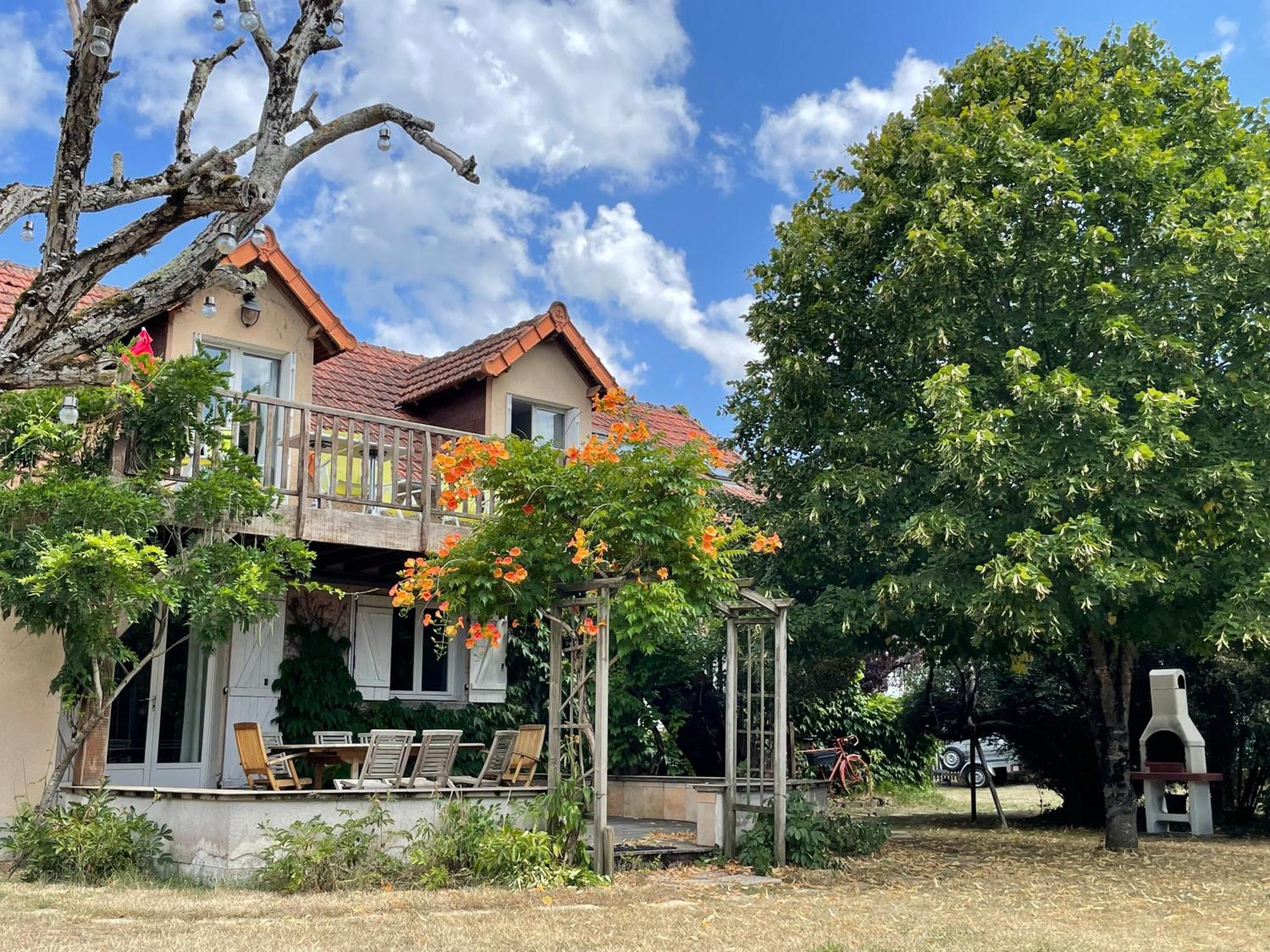 Le Clos Des Trois Provinces, Zoo De Beauval Noyers-sur-Cher Exterior photo