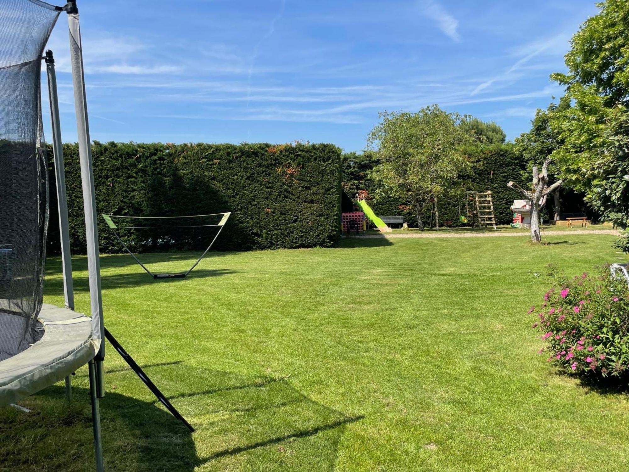 Le Clos Des Trois Provinces, Zoo De Beauval Noyers-sur-Cher Exterior photo